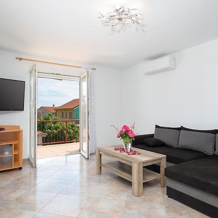 Apartmani Dujmovic Μεντουλίν Εξωτερικό φωτογραφία