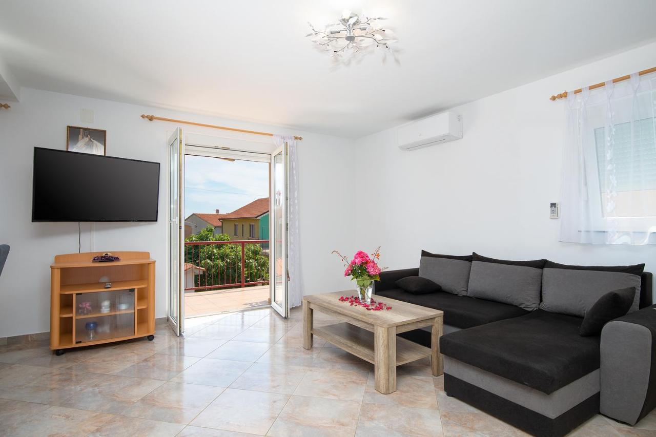 Apartmani Dujmovic Μεντουλίν Εξωτερικό φωτογραφία