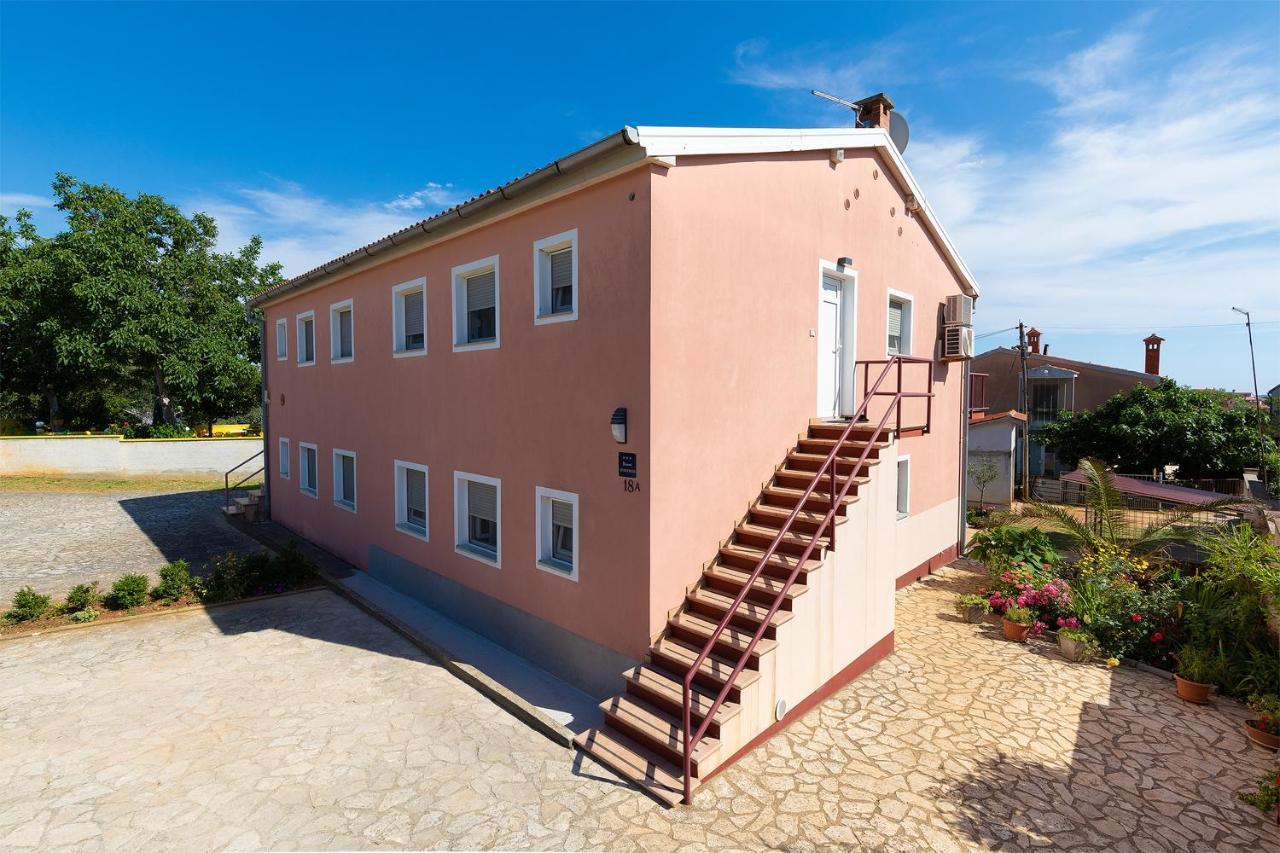 Apartmani Dujmovic Μεντουλίν Εξωτερικό φωτογραφία