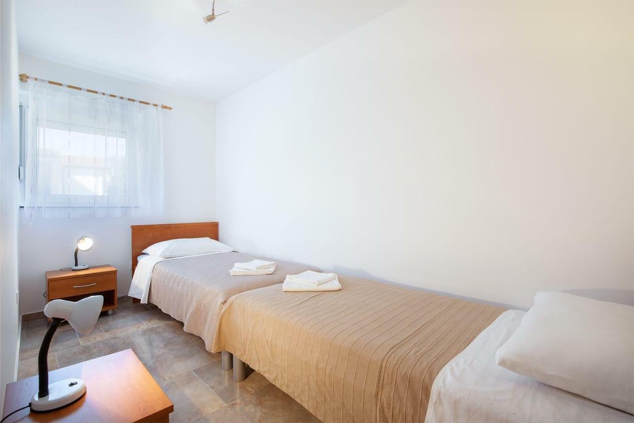 Apartmani Dujmovic Μεντουλίν Εξωτερικό φωτογραφία
